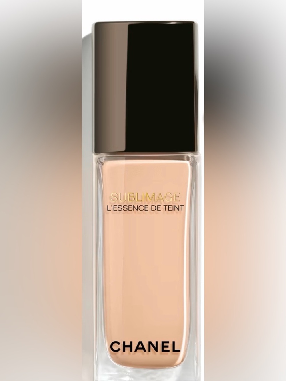 CHANEL SUBLIMAGE L'ESSENCE DE TEINT Shade B20